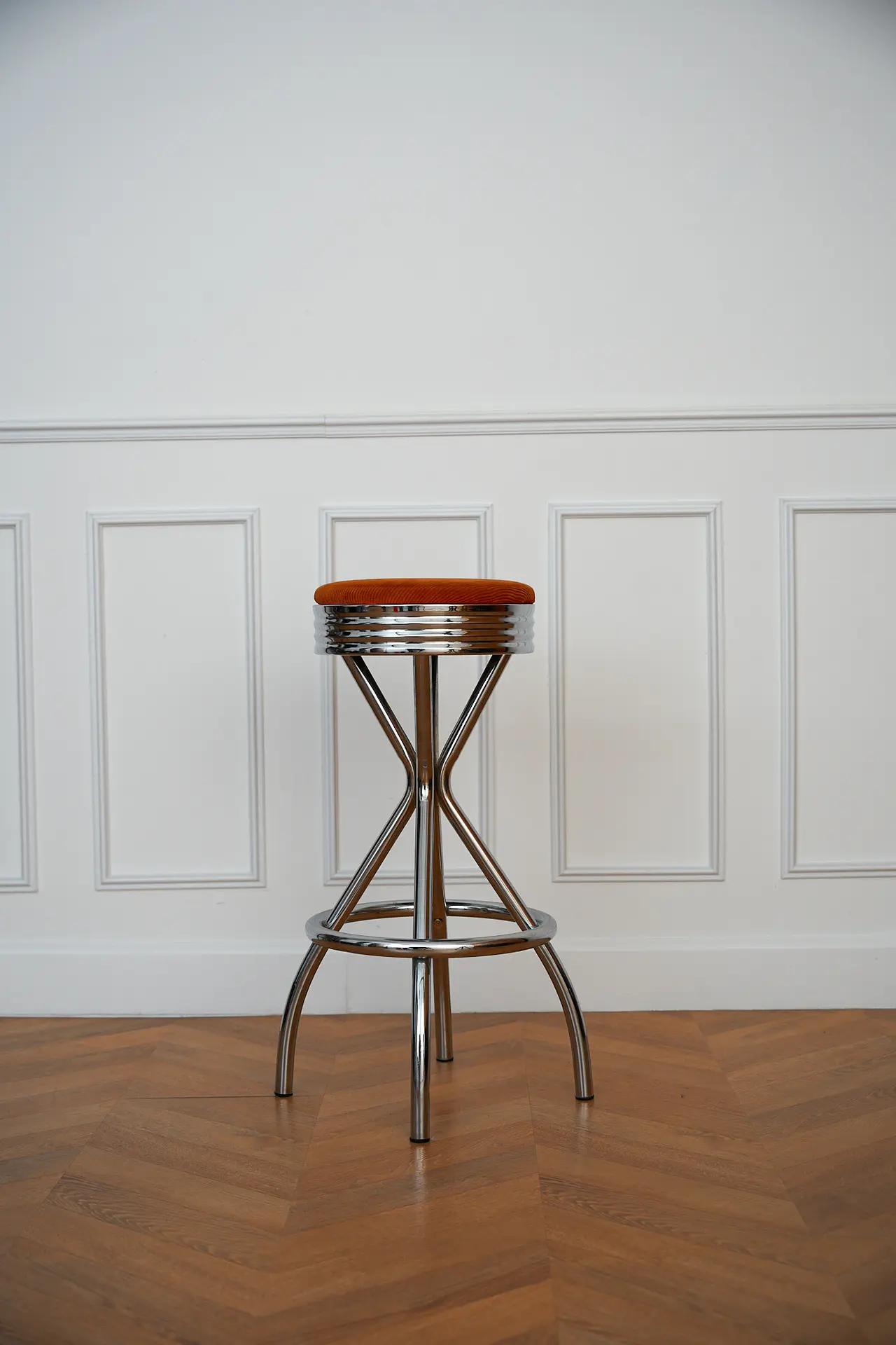 Tabouret haut chromé (assise orange)