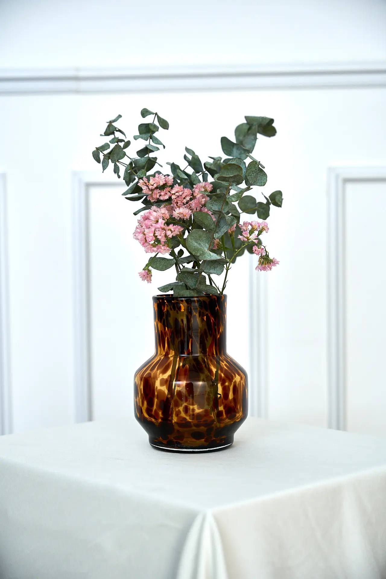 Plantes séchées et vase