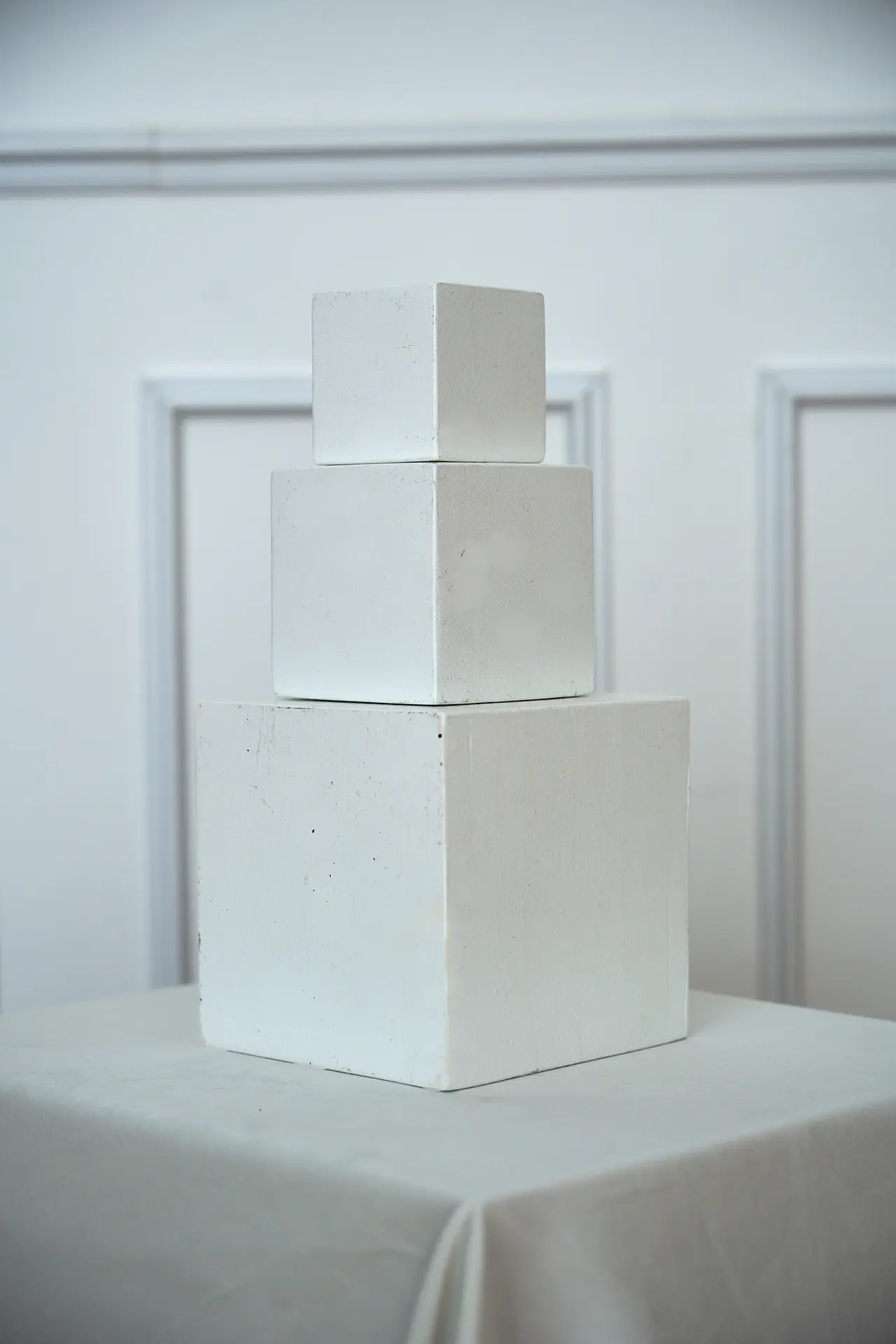 Cubes plâtre blancs