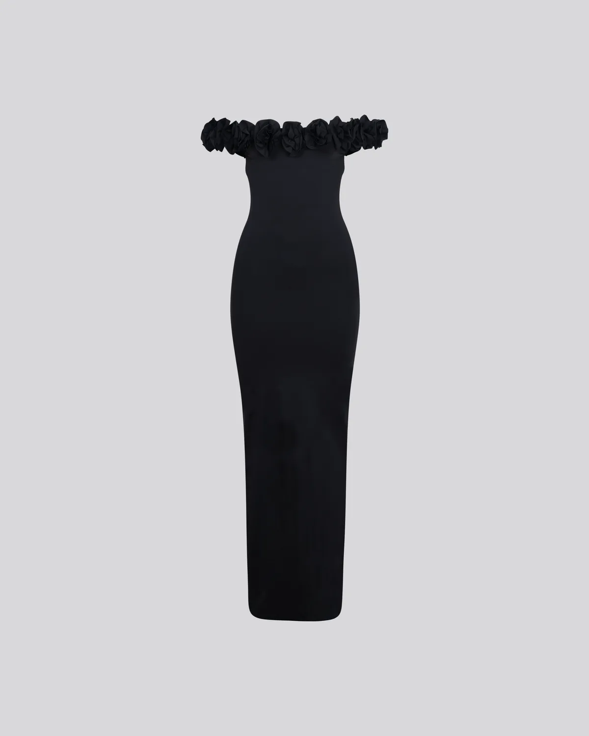 Packshot robe bustier noire à fronces sur fond neutre